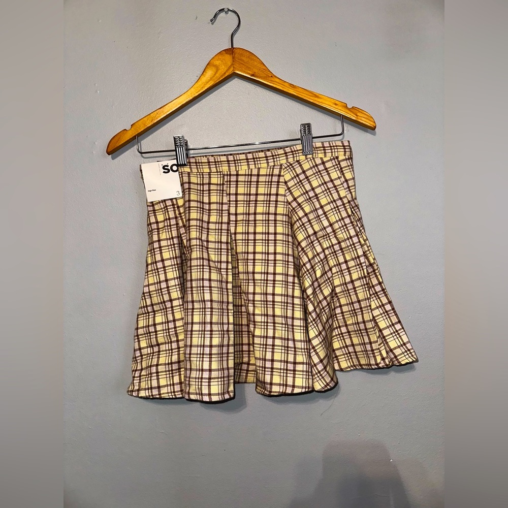 Plaid Mini Skirt (High waisted) NEVER WORN
